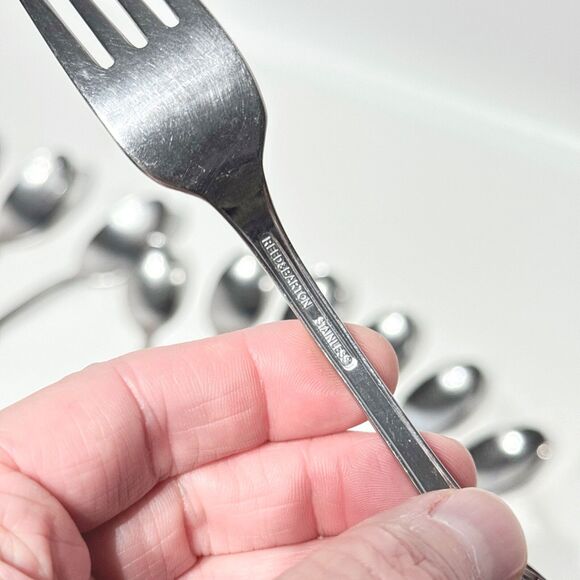 VTG 60s Reed & Barton Flatware 49 Set MODERN PROVINCIAL Mirrorstele Stainless - Picture 15 of 16
